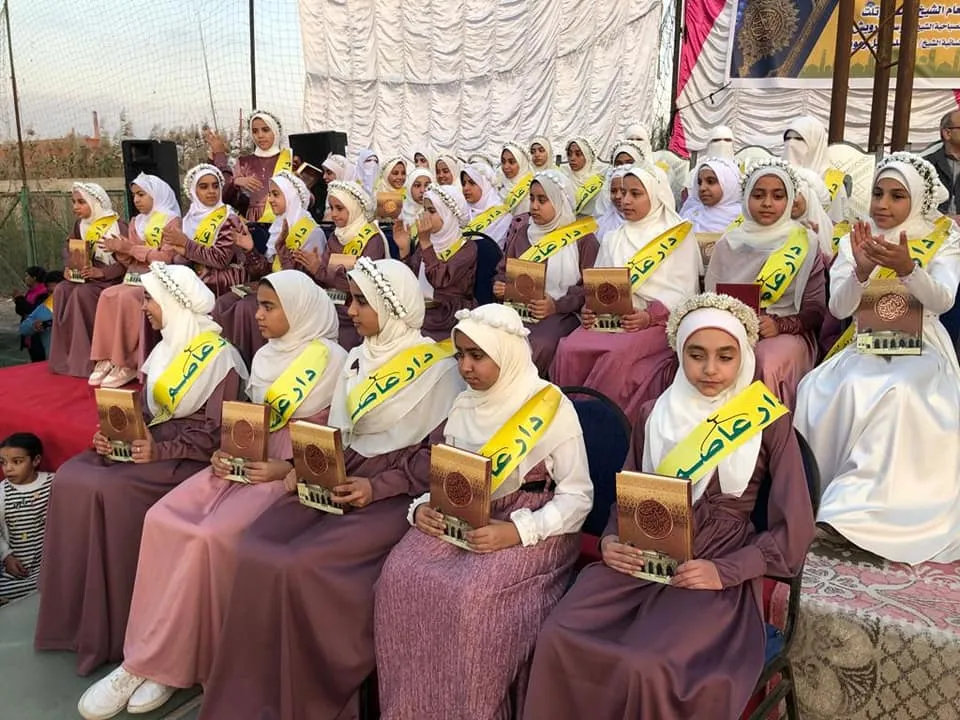 حفل تكريم 115 حاملا للقرآن بقرية أبو رجوان في الجيزة