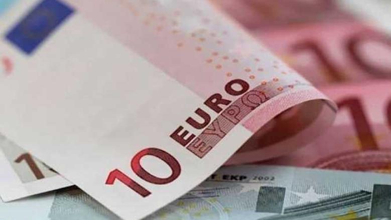 تباين طفيف في أسعار صرف العملات الأجنبية والعربية بالبنوك المصرية اليوم الجمعة 9 مايو 2025