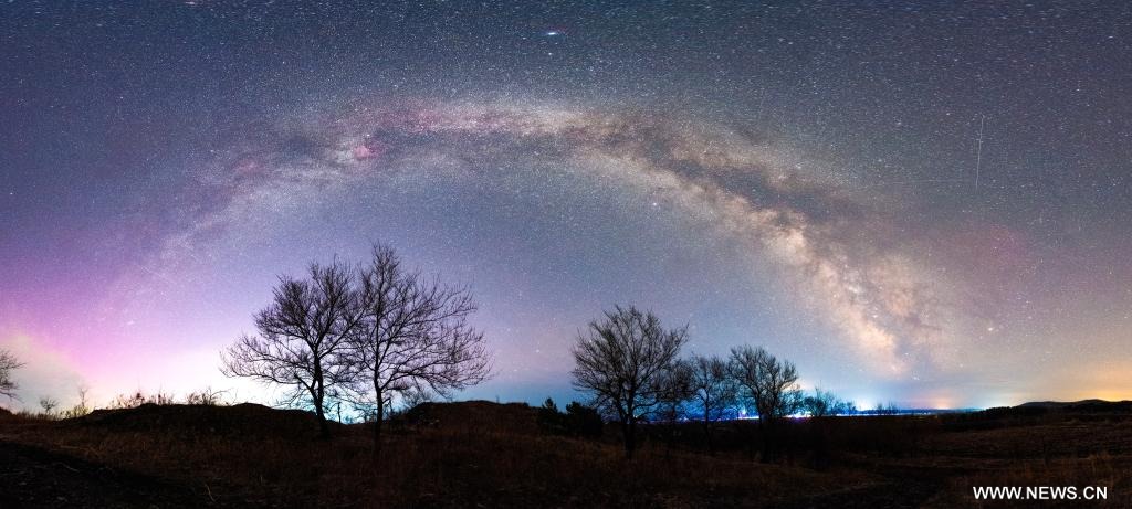 يُعد حدثًا نادرًا يعكس النشاط الشمسي المرتفع الذي شهده العالم مؤخرًا.