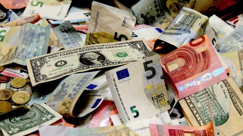 أسعار العملات الأجنبية والعربية أمام الجنيه المصري اليوم الإثنين.. 26 مايو 2025