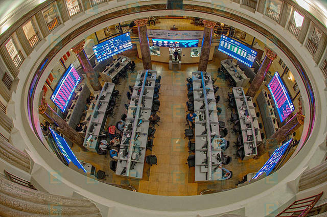 تعاملات إيجابية محدودة في مستهل جلسة الثلاثاء بالبورصة المصرية رغم تراجع جلسة الإثنين