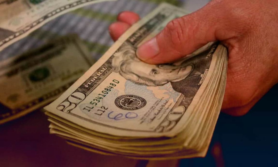 ارتفاع طفيف في سعر الدولار أمام الجنيه المصري اليوم الجمعة 13 يونيو 2025