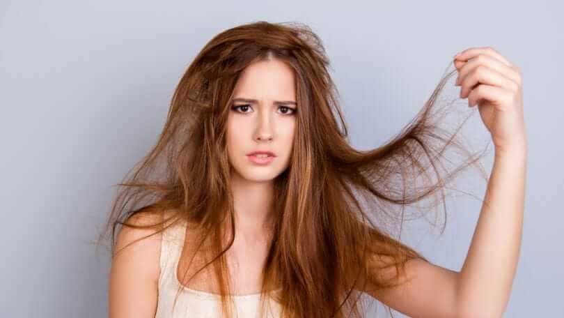 الشعر الجاف.. الأسباب وطرق العناية لاستعادة اللمعان والحيوية