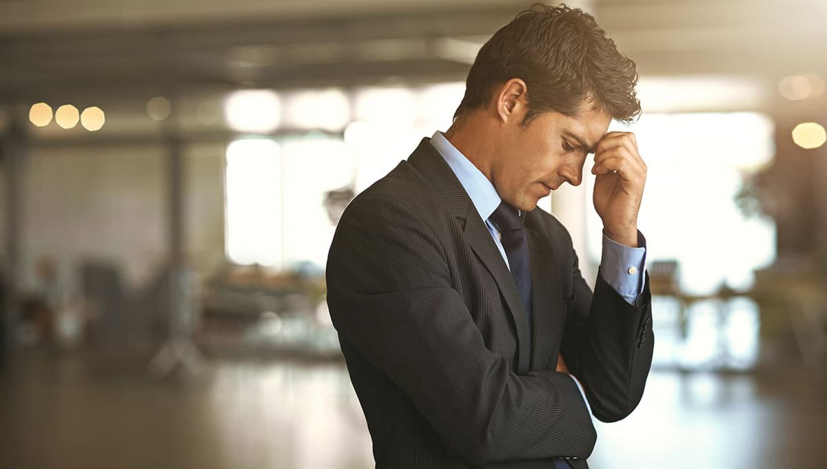 <i>الصحة النفسية في بيئة العمل: سر الإنتاجية والسعادة المهنية</i>