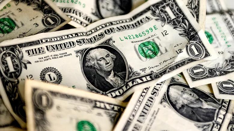 سعر الدولار أمام الجنيه المصري في بداية تعاملات الأحد 9 نوفمبر 2025