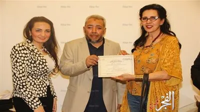 بالصور.. تكريم 33 فنان تشكيلي في حفل افتتاح معرض 