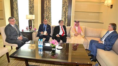  عبدالله جول وال فهيد يتشاركا الحديث عن تطوير التعاون العربي التركي في المجال السياحي 
