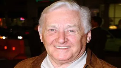 وفاة الممثل الإنجليزى ألان يانج عن عمر 96 عاما