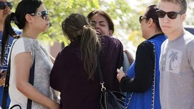 موظفة مصرية بمطار شارل ديجول تنهار لمساعدتها عائلة متأخرة عن الطائرة المنكوبة