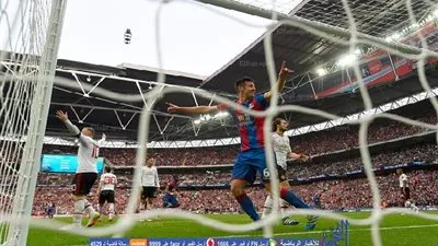 بالفيديو.. أهداف مباراة مانشستر يونايتد 2-1 كريستال بالاس || نهائي كأس إنجلترا