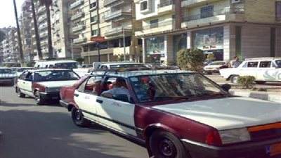 وقفة لسائقي التاكسي في ميت غمر 