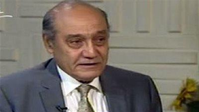 لواء طيار سابق يكشف سبب اختفاء الطائرة المنكوبة من شاشات الرادار