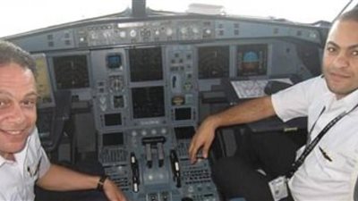 أول تعليق لوالد قائد الطائرة المنكوبة بعد اتهام نجله بالانتحار