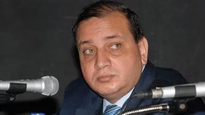 الدكتور خالد عزب