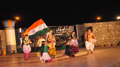 بالصور.. فرقة توشكى للفنون التلقائية تشارك بمهرجان الاحتفال بـ