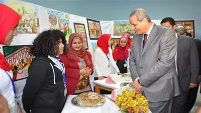 الهلالى مكرما الوافدين المبدعين: مصر قبلة لطالبي العلم 