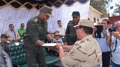 رئيس أركان الدفاع الشعبي من الدقهلية يشدد على اليقظة لمواجهة كافة الصعاب (صور)