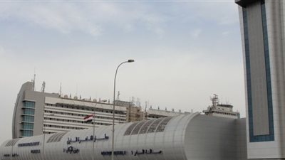 إغلاق المجال الجوي لمطار القاهرة
