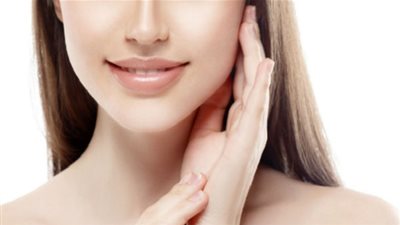 تعرفى على خطوات تفتيح الشفاه