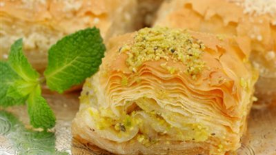 حلويات رمضان: طريقة عمل الجلاش بالكريمة  