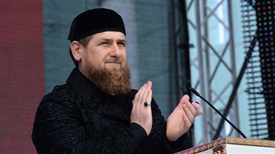 رئيس الشيشان يعد بتقديم وجبات سحور و افطار رمضانية لسوريين