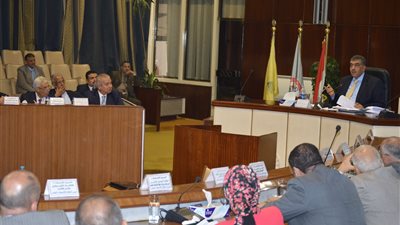 القابضة للنقل البحري: نستهدف زيادة صافى الربح بنسبة 10% العام المقبل