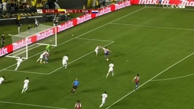 دفاع كولومبيا يتألق وينقذ مرماه من هدف مؤكد لباراجواي