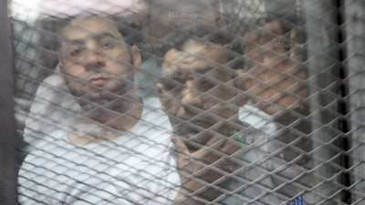 محاكمة المتهمين في أحداث كرداسة (صور)