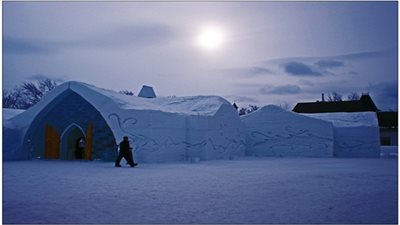 فندق الجليد أكبر مبنى من الثلج في العالم