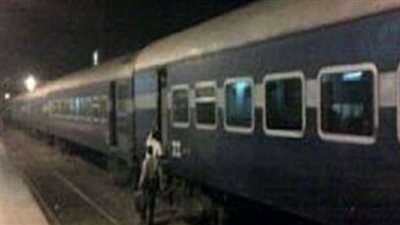 عاجل.. توقف حركة القطارات بسبب اشتباكات عنيفة بين عائلتين في قنا 