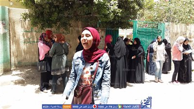 طلاب الثانوية العامة بالشرقية: الفزياء بالغ الصعوبة وثلاث نقاط بامتحان علم النفس خارج المنهج (فيديو)