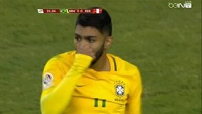 بالفيديو..جابرييل يضيع فرصة هدف للبرازيل