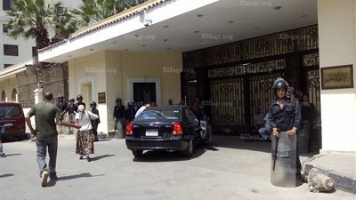 تشديدات أمنية أمام 