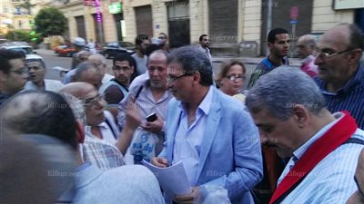 خالد يوسف والحريري يشاركان في إفطار 