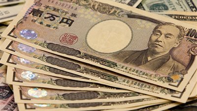   الين الياباني يصعد بعد زيادة احتمالات خروج بريطانيا من الاتحاد الأوروبي