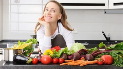 4 أطعمة لا يجب تناولها نيئة بتاتًا!