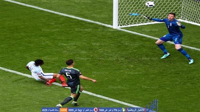 بالفيديو.. سترلينج يهدر فرصة هدف محقق أمام شباك ويلز - يورو 2016
