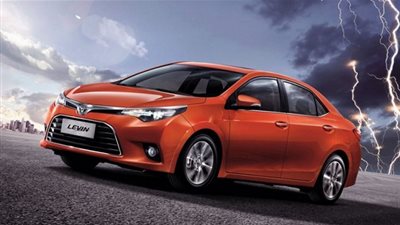 تويوتا تتجهز لإنتاج موديلان هايبرد من كورولا وليفان بحلول عام 2018