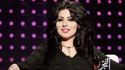 بالصور.. إعلامية كويتية تتقمص شخصية سعاد حسني