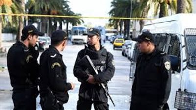 تونس تمدد العمل بحالة الطوارئ شهرًا 