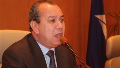 محافظ دمياط يوجه بفرض رقابة على مصانع الطوب بمدينة السرو 