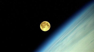 روسيا تبني قاعدة على سطح القمر تتسع لـ 12 شخصا