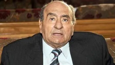 رئيس مجلس الدولة الأسبق يصدم مؤيدي ملكية مصر لـ