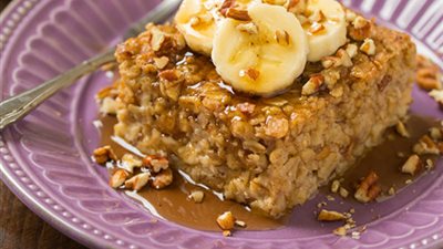  حلويات رمضان: طريقة عمل كيكة الموز بالشوفان والجوز