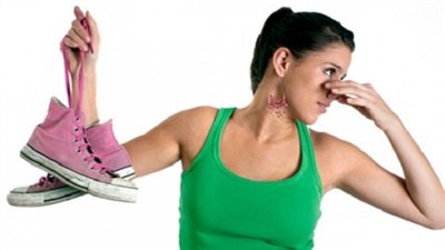 4 نصائح ثمينة للتخلص من رائحة القدمين الكريهة