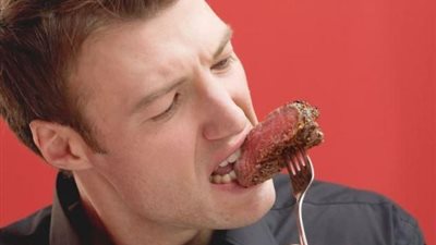 ماذا يحدث لجسمك عند التوقف عن تناول اللحوم؟