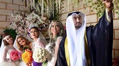 نكشف حقيقة زواج شاب كويتي من 4 نساء في ليلة واحدة (صور)