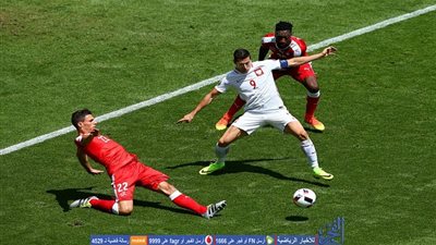 بالفيديو.. تسديدة سهلة من ليفاندوفسكى على مرمى سويسرا 