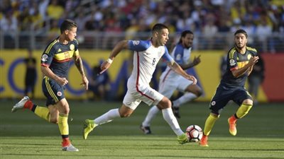 التشكيل الرسمي لمباراة كولومبيا وأمريكا 