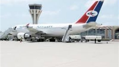 وزير النقل اليمني: نبذل جهوداً لإعادة مطار عدن الدولي إلى الواجهة التي تليق به